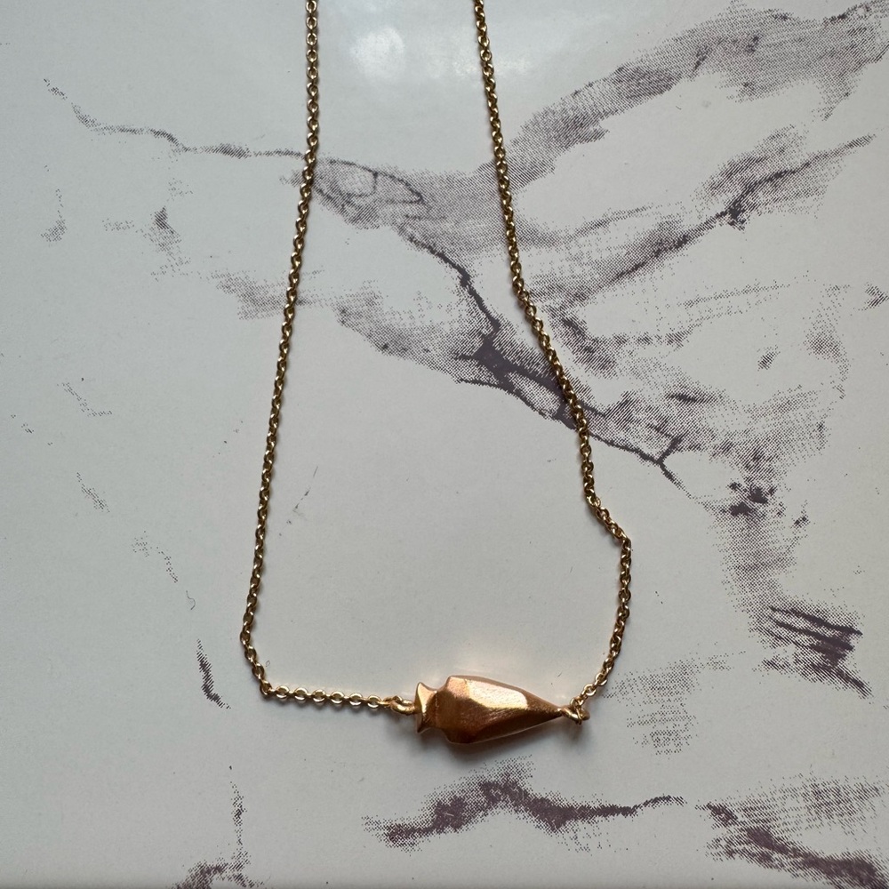 Rose Gold Kendra Scott Pendant Necklace